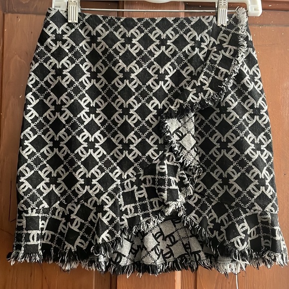 Laurence & Chico skirt set - Picture 2 of 8